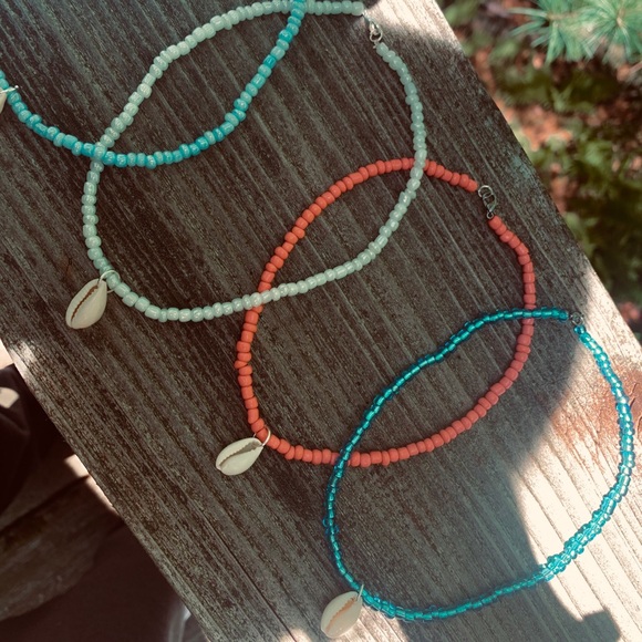 single shell necklace - Picture 2 of 4